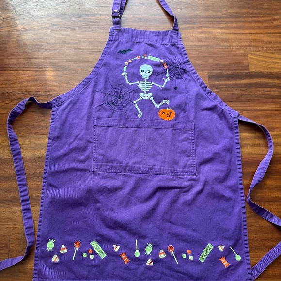 SUR LA TABLE - Adult Halloween Apron - Picture 1 of 2